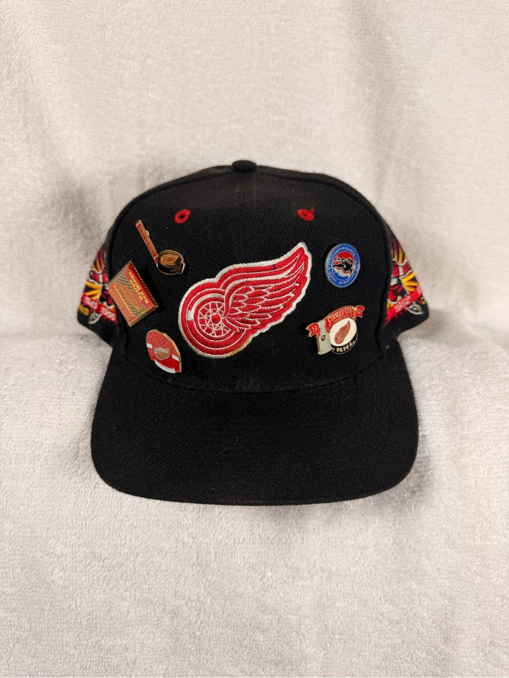 Black Detroit Wings Patch Snapback Hat with Pin Accents